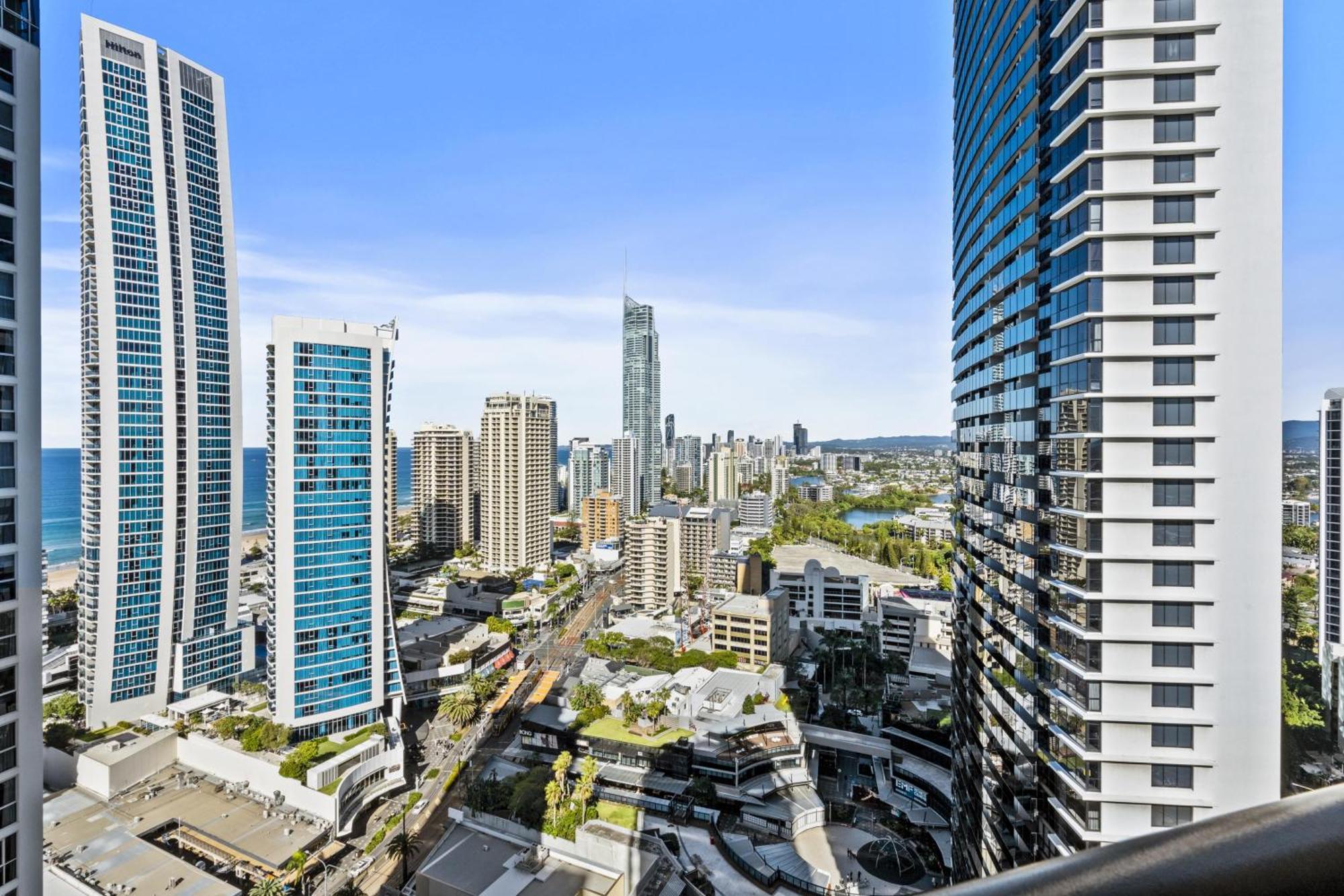 Chevron Renaissance Surfers Paradise Mid Week Madness Deal - Q Stay Gold Coast Exterior foto